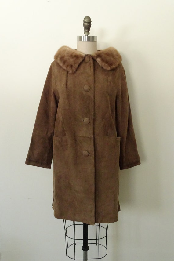 Carolyn suede coat with fur collar - image 3