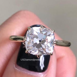 1.50CT Cushion Cut Moissanite Diamond Wedding Ring Prong Set Engagement Ring Solitaire Promise Ring 14K Solid Gold Delicated Ring For Her