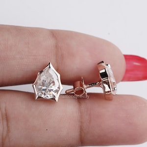 Bezel Set Stud Earring/ 18K Rose Gold Stud Earring/ Pear Cut Moissanite Earring/ Solitaire Diamond Earring/ Colorless Moissanite Earring