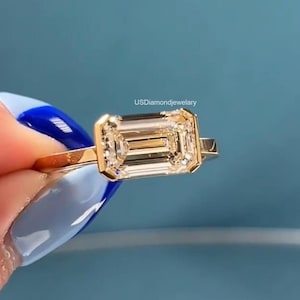 Anillo de compromiso con diamantes de talla esmeralda, anillo solitario con diamantes engastados en medio bisel, anillo de oro amarillo de 14 k, anillo de diamantes de moissanita de este a oeste para ella