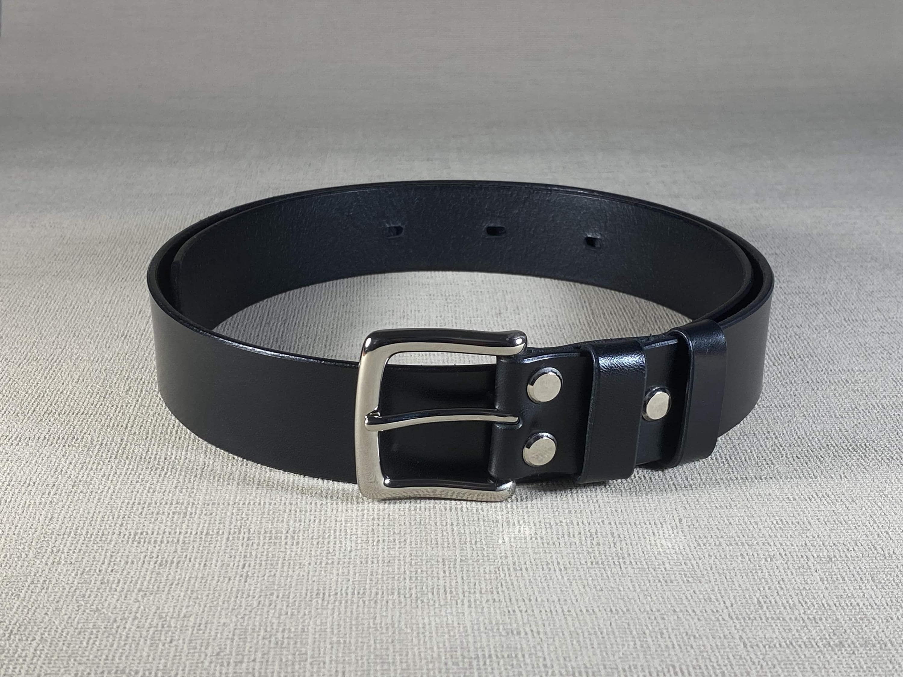 Handmade Black Leather Belt: Italian Vegetable Tanned Leather, Classic Buckle