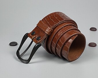 Vintage Johnny Farah Crocodile Leather Belt, Black With  display picture 2
