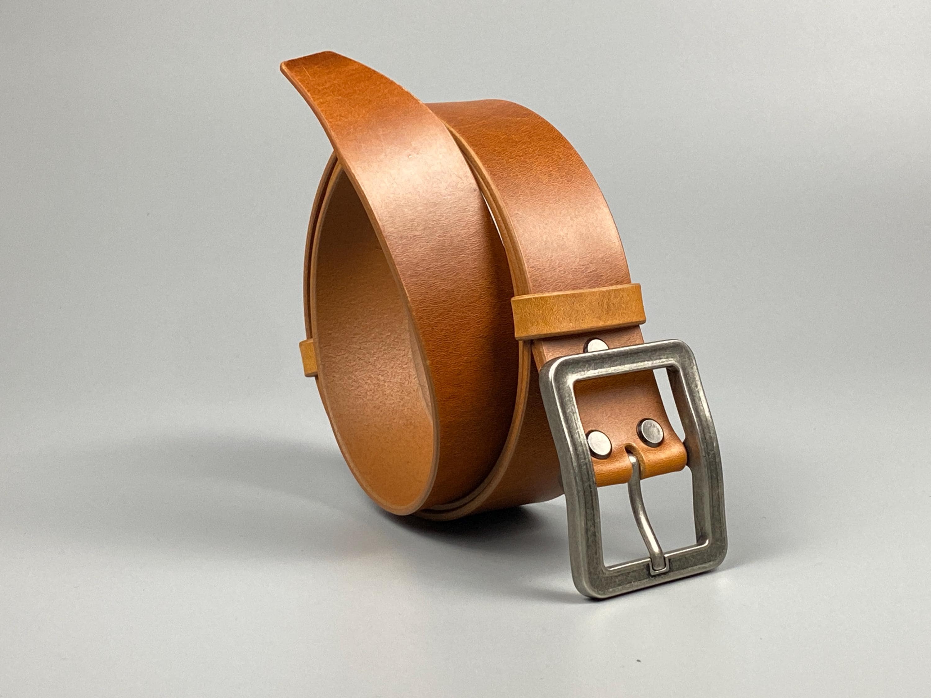 Handmade Cognac Leather Belt (40mm)| Unisex, Chic Aged Silver Buckle