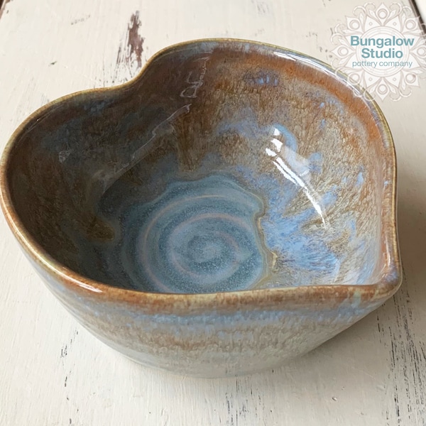 Heart Pattern Bowl main image 1