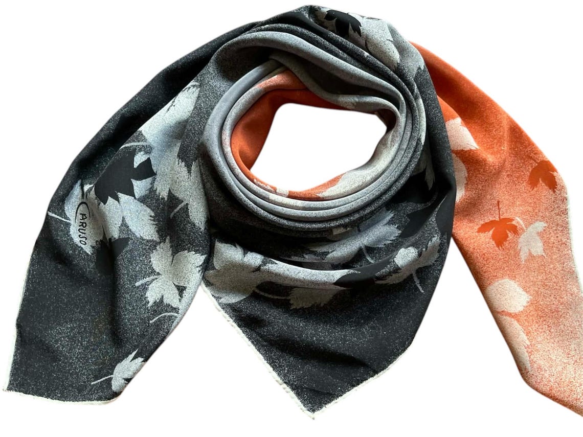 Vintage Silk Scarf Square 81x83  Silk Italy Ombre Black Grey Brown Ivory Leaf Print Head Neck Scarf Caruso, foto 1 di 5