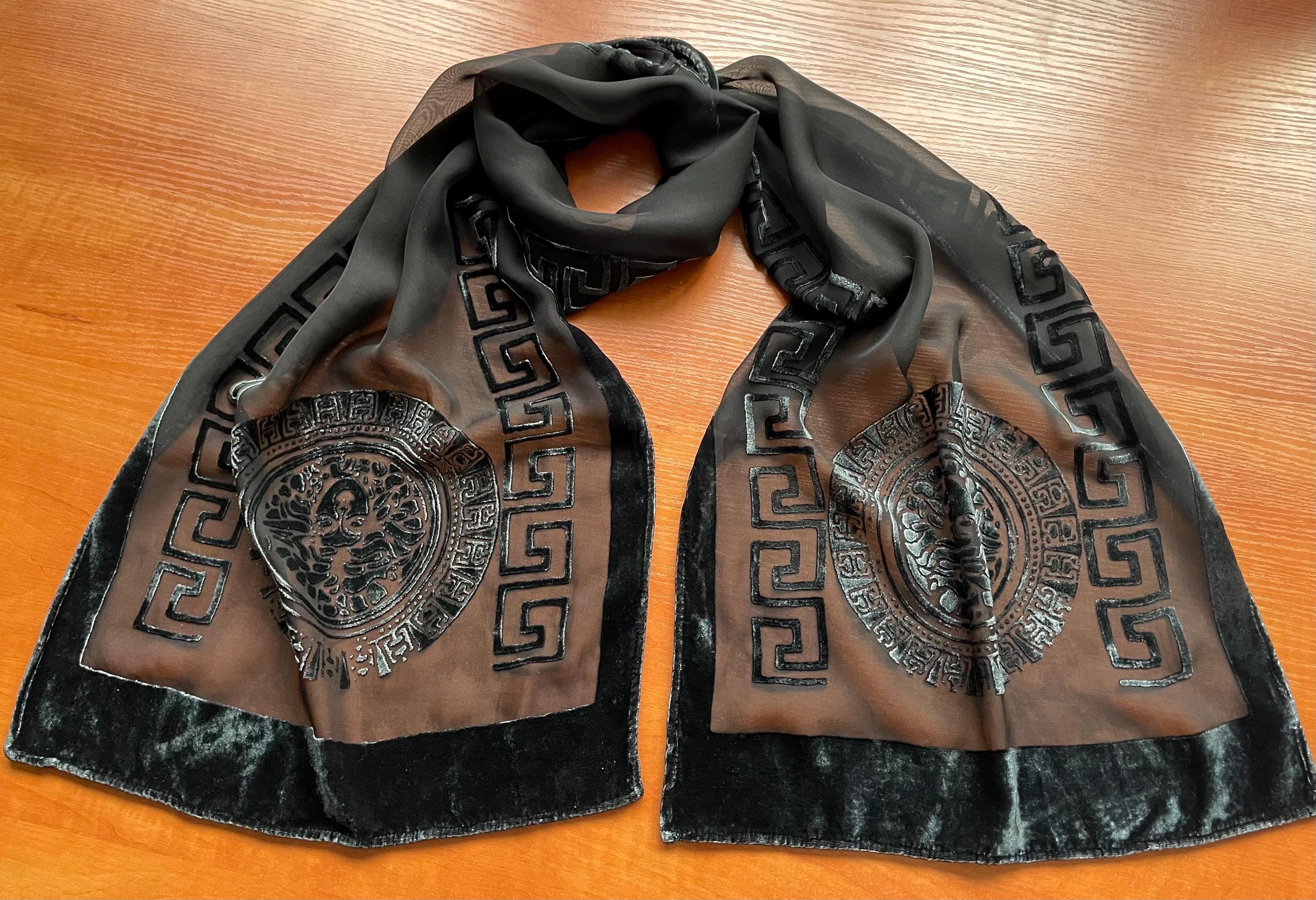 スカーフ VERSACE Woman Scarf Grey 10016001A13785 5E450 Versace Scarf # Muffler # Neckwear # | Depop