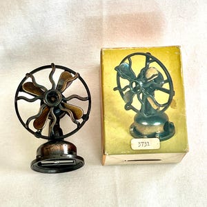 Vintage Metal Desk Fan Pencil Sharpener - moving fan blades. Ships Free.