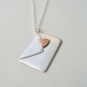 Collar de amor personalizado, collar de sobre de plata de ley, joyería de sobre, collar de carta de amor, regalo de aniversario