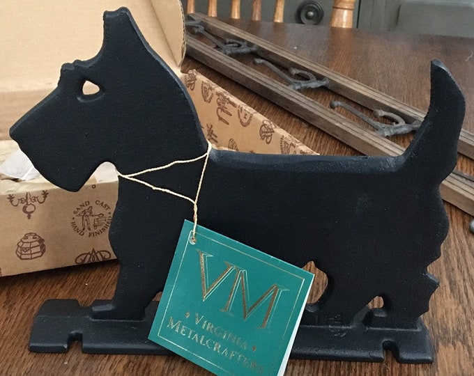 Vintage Scottie Dog Cast Iron Boot Scraper MINT IN BOX Virginia