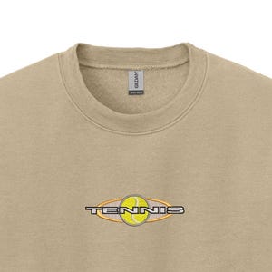 Moletom com capuz bordado estilo bola de tênis: gola redonda estilo vintage dos anos 90