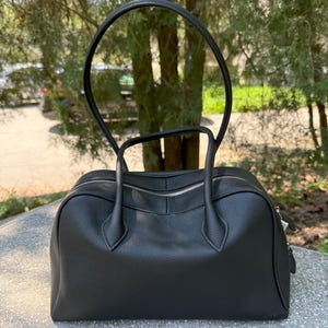 Leder Umhängetasche, Weiches Leder Top Griff Tasche, Klassische Minimal Tasche, Große Tasche mit Reißverschluss, Perfekt für den täglichen Gebrauch
