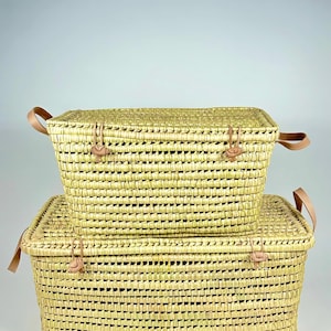 Handwoven Wicker Storage Chest – Palm Leaf Toy Box, Storage Trunk & Basket in 4 Sizes