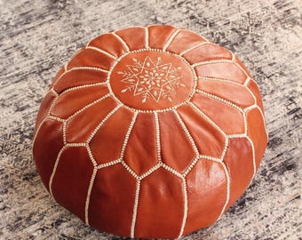 Handgemaakte Marokkaanse leren poef grote ronde tan poef, geborduurd boho vloerkussen, echt leren poef voor stijlvol decor