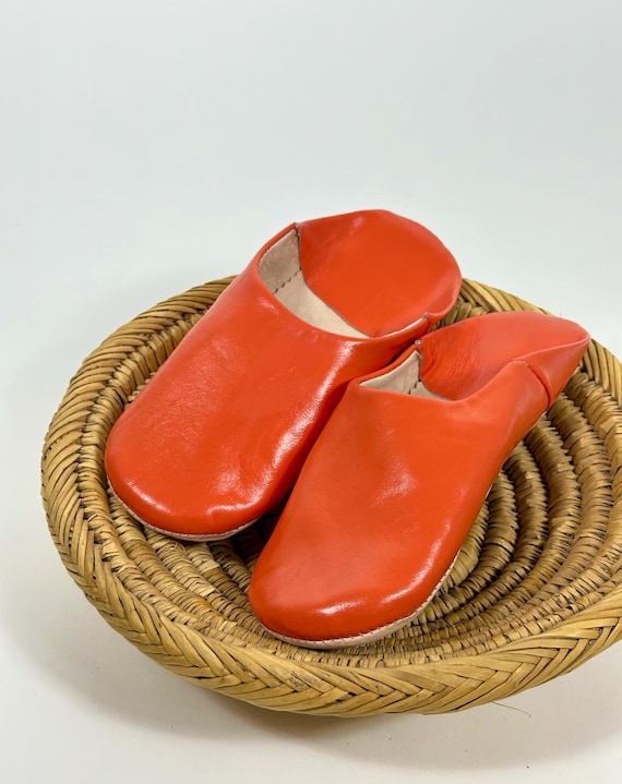 Natural Leather Moroccan Slippers | Handmade Babouche Shoes  display picture 3
