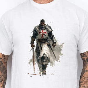 Templar Knight Shirt Medieval Crusader T Shirt Warrior Graphic Tee Historical Armor Art Shirt Gift for Him Dark Fantasy Battle Tshirt