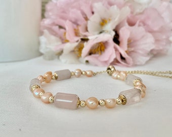 The Rose pearl. Dainty and pretty  Natural fresh water pearl and rose quartz adjustable bracelet for everyday layering or stacking bracelet