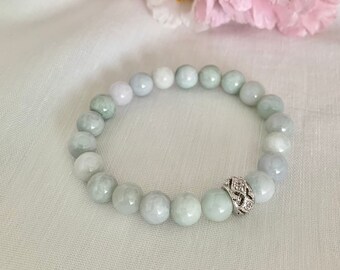 Mint skies. Beaded jade bracelet gift for mom gift for her. Stacking or layering green jade bracelet. Everyday mint beaded bracelet.