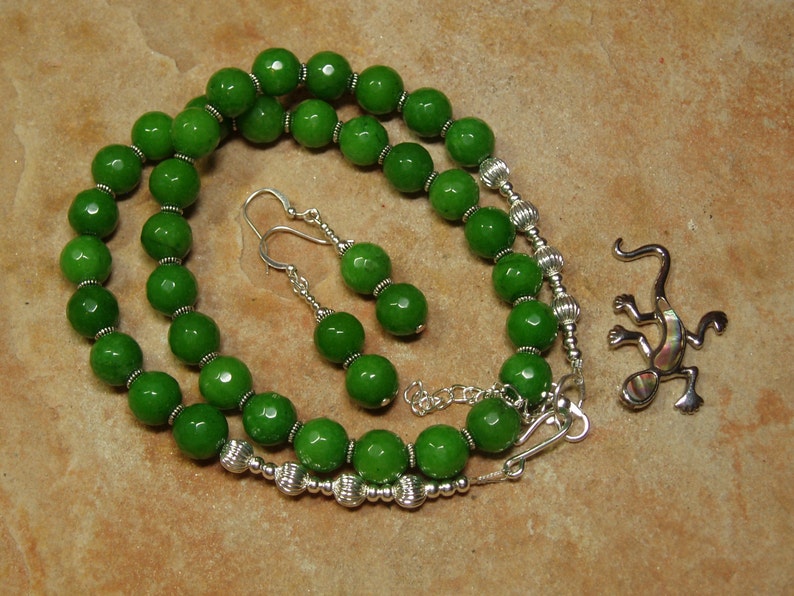 Faceted Arizona Green Peridot Real Earth Mined Gemstone 925 Silver Necklace and Earrings image 3