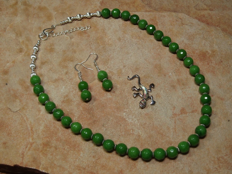 Faceted Arizona Green Peridot Real Earth Mined Gemstone 925 Silver Necklace and Earrings image 2