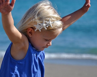 Accesorio para el cabello de boda en la playa con diadema de estrella de mar