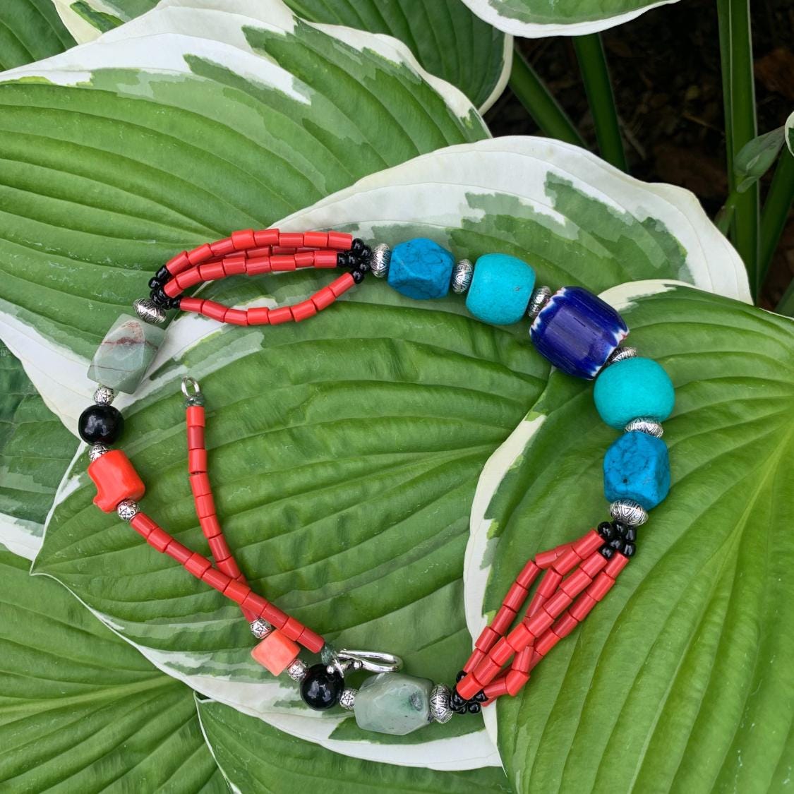 Collier Ancien Perles Jaspe, Turquoise Et Corail - Bijou Ethnique Berbère Vintage - Occasion