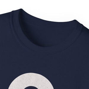 Camiseta Nómada Arenas del Tiempo / Camiseta minimalista de viaje de verano imagen 20