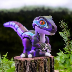 3D Printed Articulated Baby Velociraptor: Poseable Dinosaur Toy