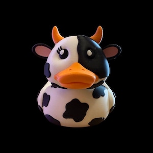 Cow Rubber Duck: Farmhouse Bath Toy, Cruise Duck