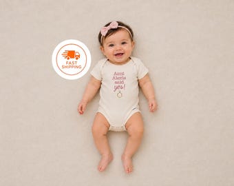 Embroidered Custom Aunt said Yes! Bodysuit, Baby Engagement Outfit, Bodysuit with Engagement Ring, Engagement Announcement, Getting Married