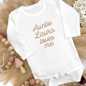 Embroidered Custom Auntie loves me Bodysuit, Aunt Baby Gift, I love my aunt, Auntie is my favorite, Pregnancy Announcement to Auntie