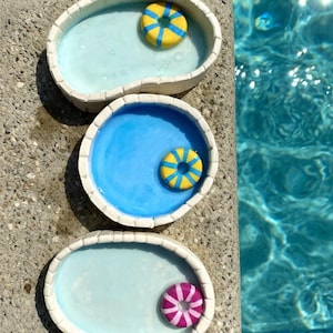 Custom Mini Pool Ring Dish, Handmade Polymer Clay Trinket Dish, Pool Float Jewelry Holder, Summer Desk Decor, Cute Vanity Decor