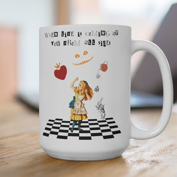 Alice prende una tazza per la pausa caffè da 15 once, tazza da caffè grande, bevitori di caffè, ama lo stile Alice nel Paese delle Meraviglie, tazza da giorno frenetico, regalo per gli amanti del caffè