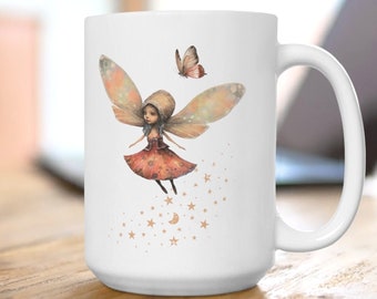 Grande tasse Jolie fée, Mug 15 oz, grande tasse à café, noyau de fée, petite fée, noyau de cottage, papillon, tons pêche, jolie fée, cadeau d'anniversaire