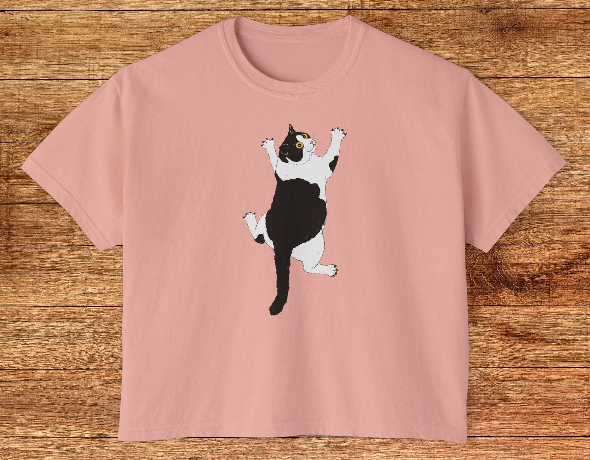 白黒猫のボックスTシャツ：いたずら好きな猫のデザイン - Etsy 日本