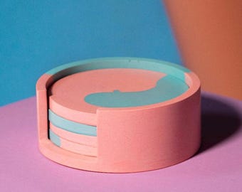 Set di 4 sottobicchieri rosa e blu con supporto