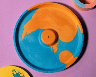 Bruciatore di incenso blu e arancione a forma di cerchio
