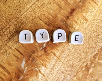 Vintage Typewriter Plastic Tombstone Keys - 1960s Royal Royalite - For Crafts or Replacement Parts