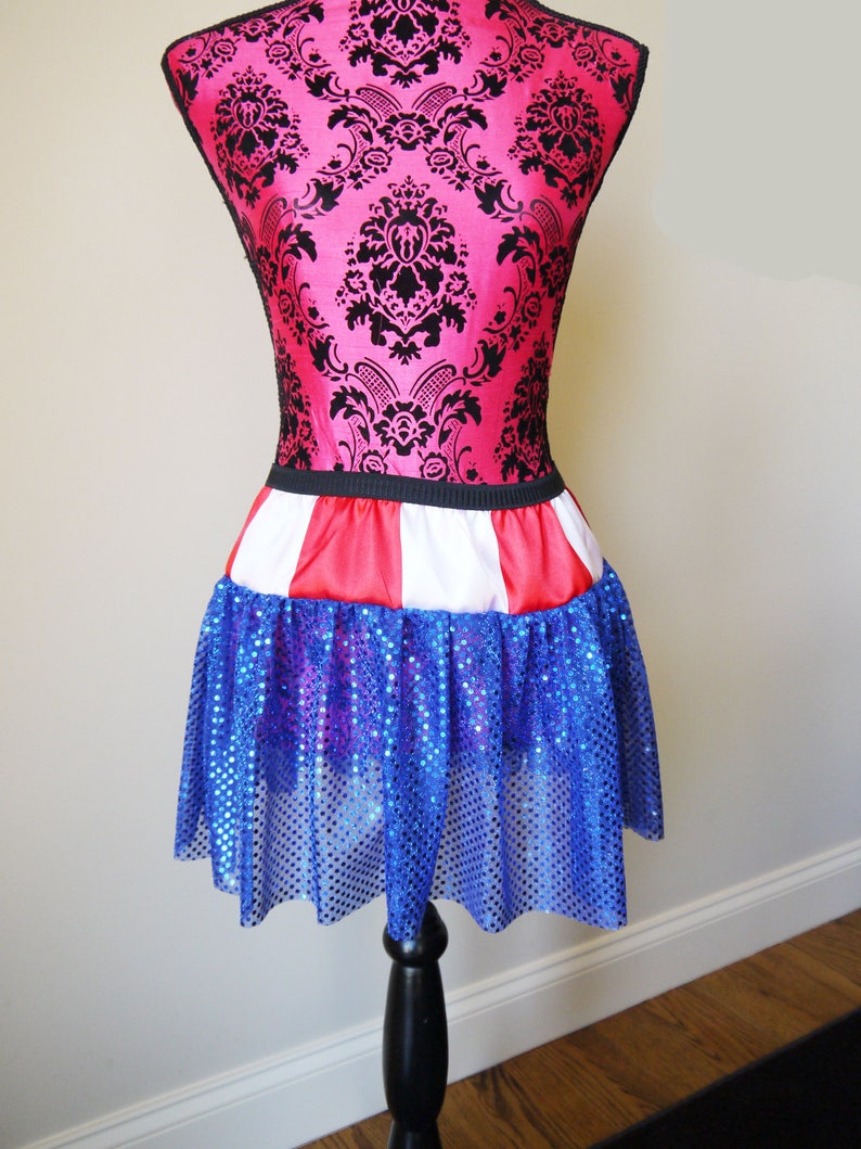 Captain America Running Costume, Avengers Costume, Captain America Shirt, Super Hero Costume, Avengers Tank, Avengers Costume Skirt
