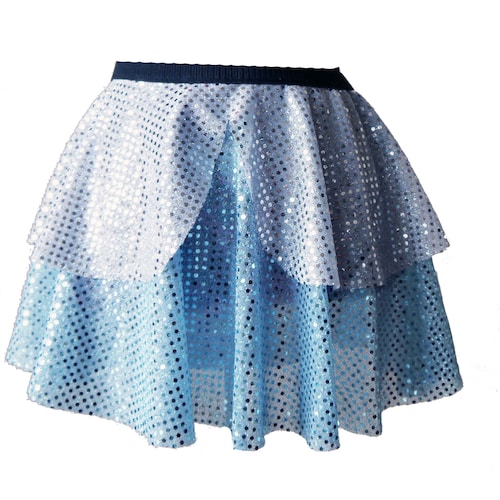 green skirt outfit 5k