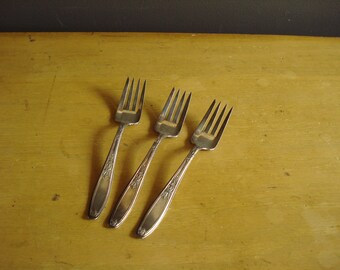 International 1847 Rogers /"HERITAGE/" Salad Fork 6 3//4/"