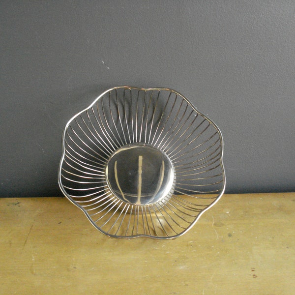 Silver Scallops - Vintage Wire Brass and Silver Colored Bowl, Basket - Flower Shaped
