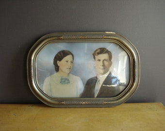 Large Oval -ish Frame with Convex Glass - Vintage Fish Eye Glass Frame - Bubble Glass Antique Frame - Antique Wedding Portrait