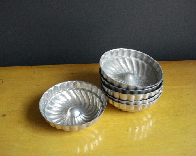 Mini Tins Vintage Mini Cake Tins or Jello Molds 6 Tins Etsy
