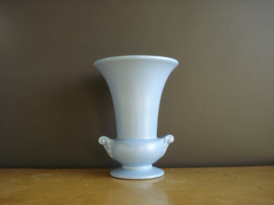 Vintage Blue Pottery Vase or Urn Large Periwinkle Vase or Urn With