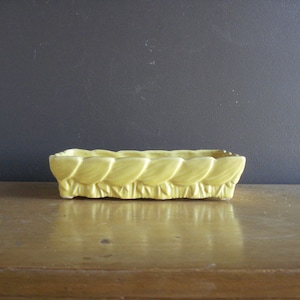 Gorgeous McCoy Planter - Vintage Yellow Leaf or Lotus Pattern Pottery  - Old McCoy Pottery