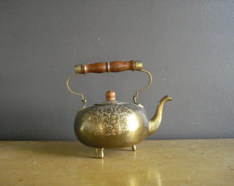Bright Brass Kettle - Vintage Brass Tea Kettle, Teapot - Floral Etched Design - Lid and Feet - Wooden Handle - Made in India