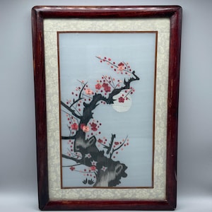 Broderie Chinoise Ancienne Encadrée - Tapisserie De Mariage Sur Tissu - Déco Murale 36x24 Cm