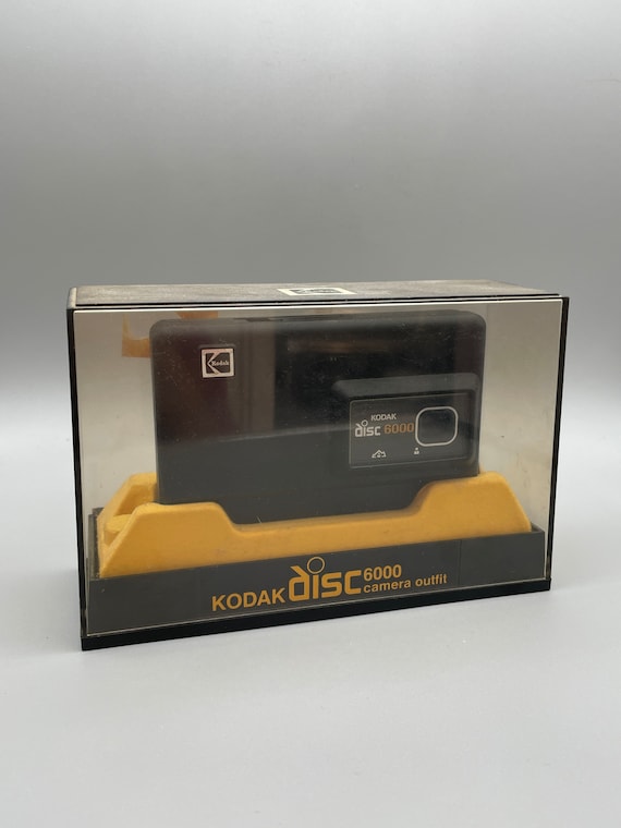 コダック KODAK DISC 6000 1981年販売 カメラ 激レア レトロ コダック ディスク 6000 カメラ、1980 年代の希少なビンテージ写真