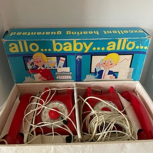 Vintage 60er Jahre Spielzeug Telefon / Wechselsprechanlage mit Originalkarton aus Jugoslawien