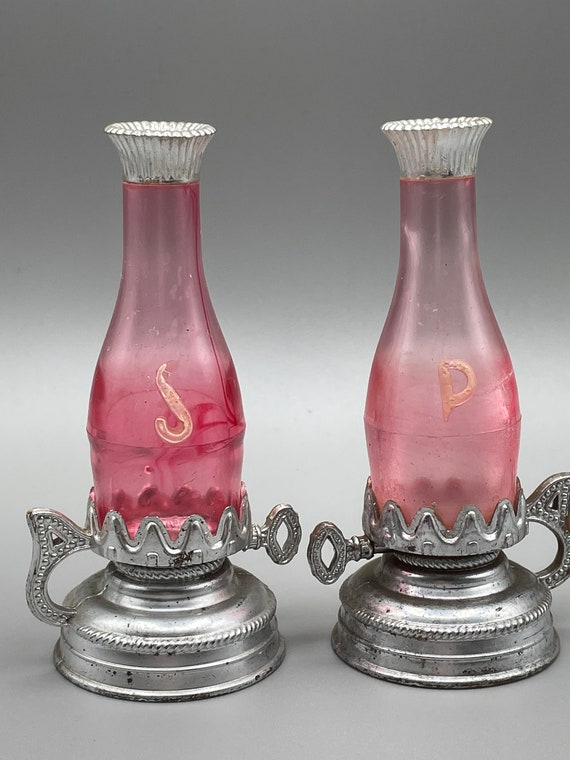 Salt and pepper lamp discount